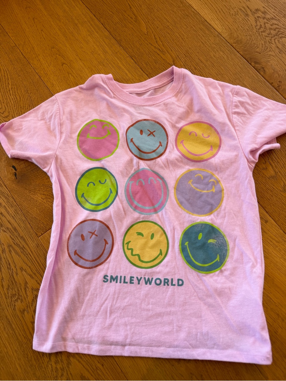 SmileyWorld Girls' Pink Short Sleeve Graphic Tee